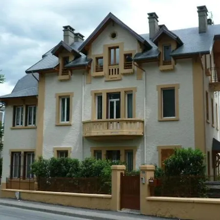 Centre-ville With Shared Toilets *